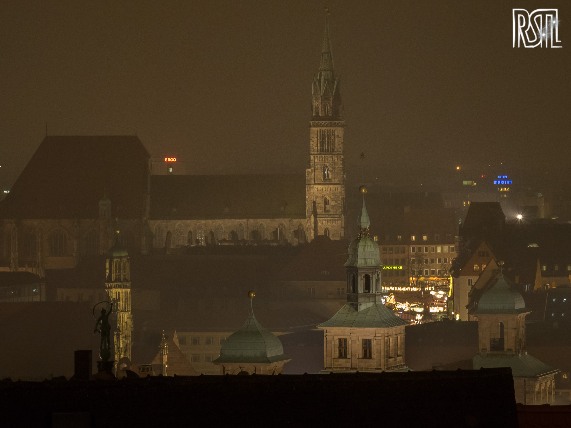 17 December 2016<BR>2.0 sec at f / 14 @ ISO 1600<BR>OLYMPUS IMAGING CORP. E-M1 + OLYMPUS M.12-100mm F4.0