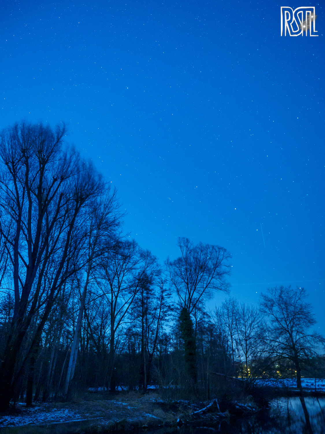 19 January 2017<BR>30.0 sec at f / 2.8 @ ISO 500<BR>OLYMPUS IMAGING CORP. E-M1 + OLYMPUS M.12-40mm F2.8