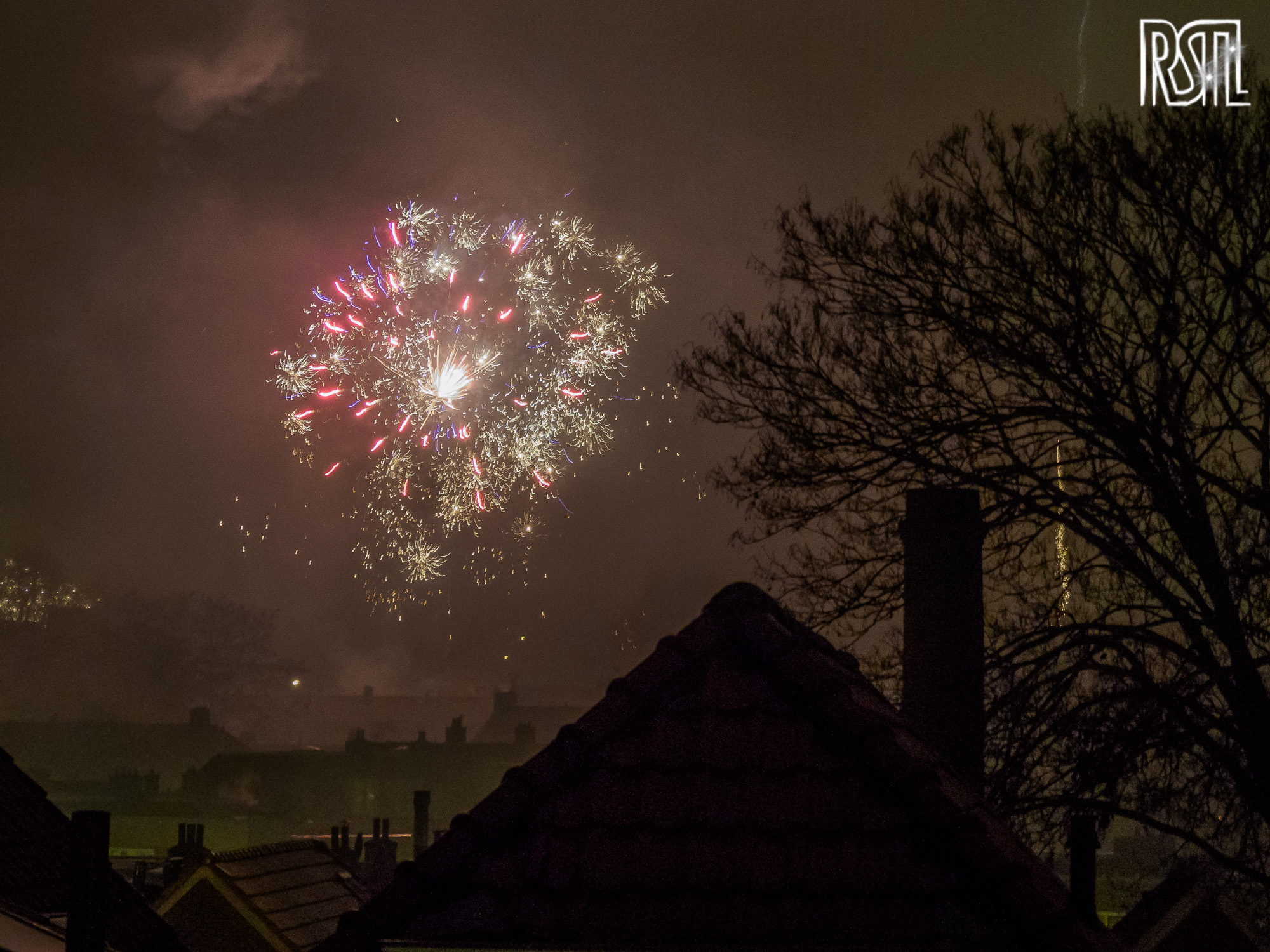01 January 2019<BR>1/10 sec at f / 4,5 @ ISO 3200<BR>OLYMPUS CORPORATION E-M1MarkII + OLYMPUS M.12-100mm F4.0